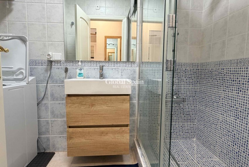 Wederverkoop - APPARTEMENT -
ORIHUELA COSTA - Costa Blanca