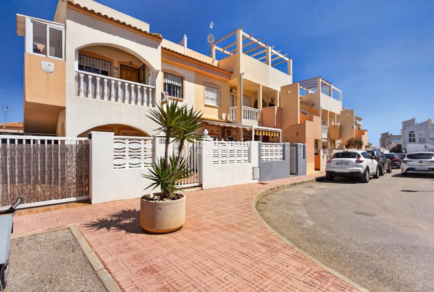 Wederverkoop - APPARTEMENT -
ORIHUELA COSTA - Costa Blanca