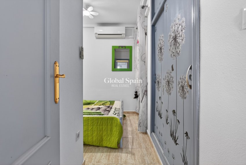 Wederverkoop - APPARTEMENT -
ORIHUELA COSTA - Costa Blanca