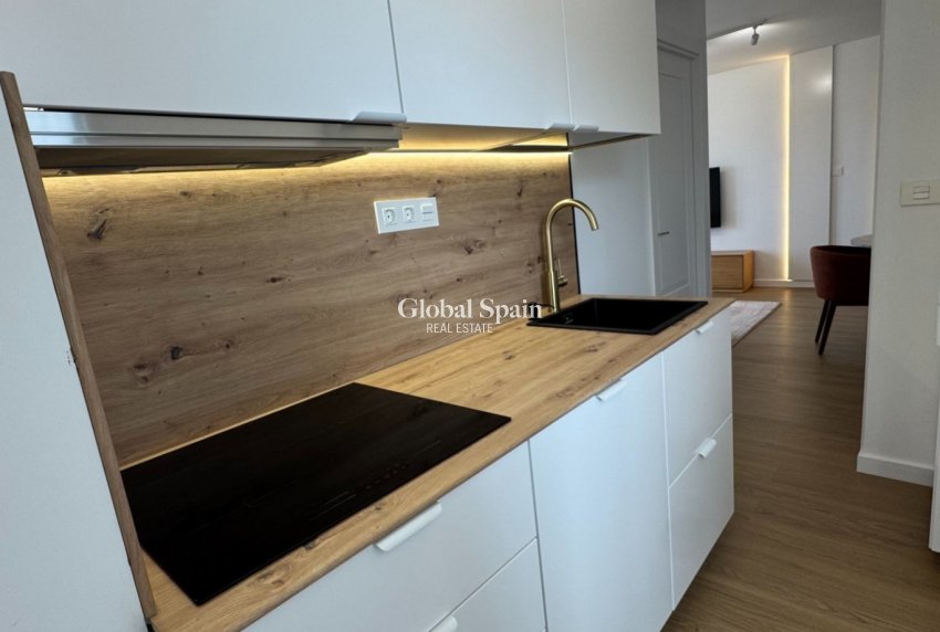 Wederverkoop - APPARTEMENT -
ORIHUELA COSTA - Costa Blanca