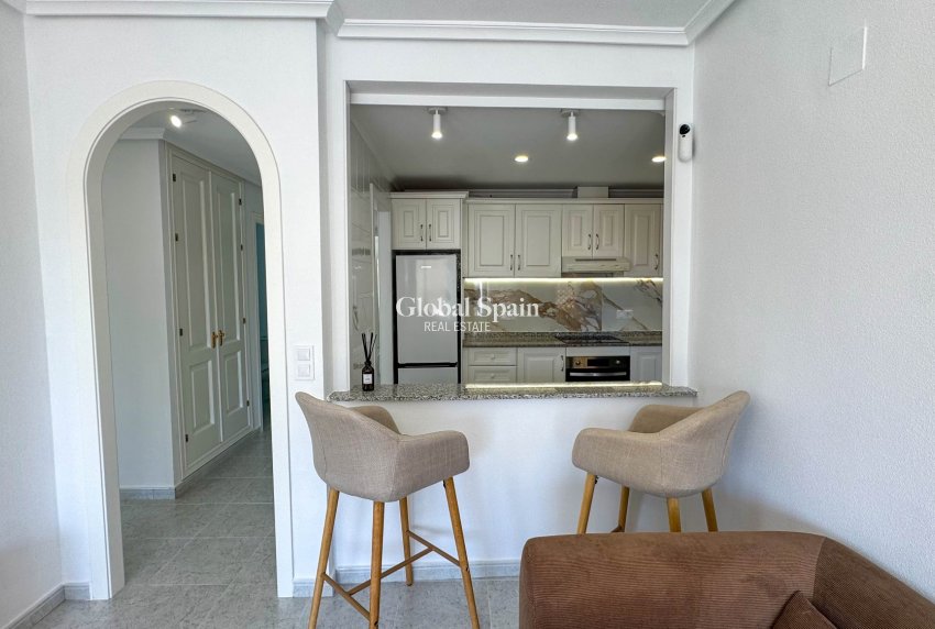 Wederverkoop - APPARTEMENT -
ORIHUELA COSTA - Costa Blanca