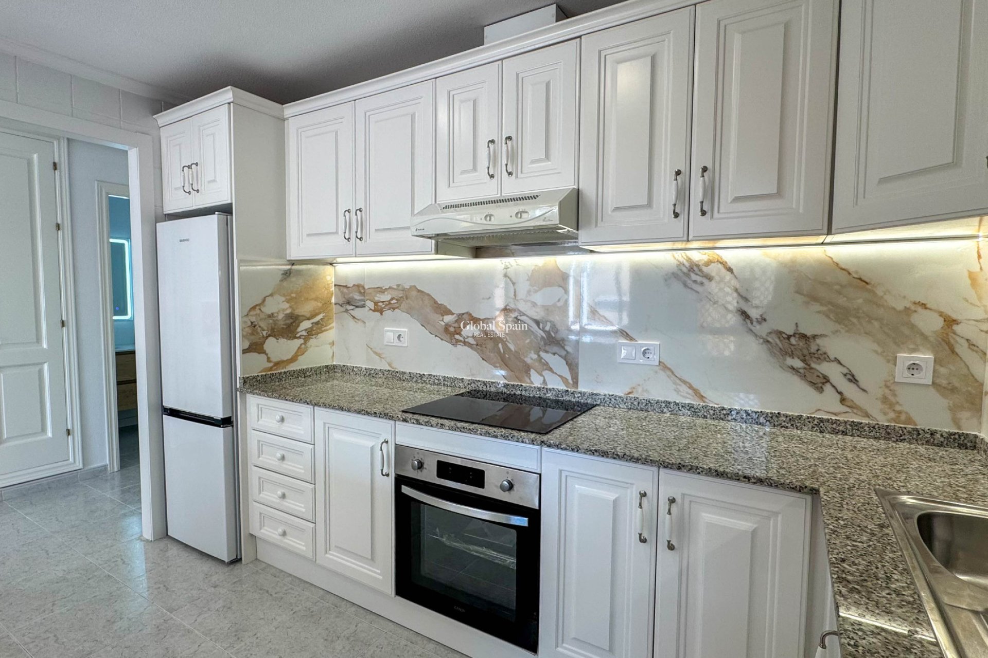 Wederverkoop - APPARTEMENT -
ORIHUELA COSTA - Costa Blanca