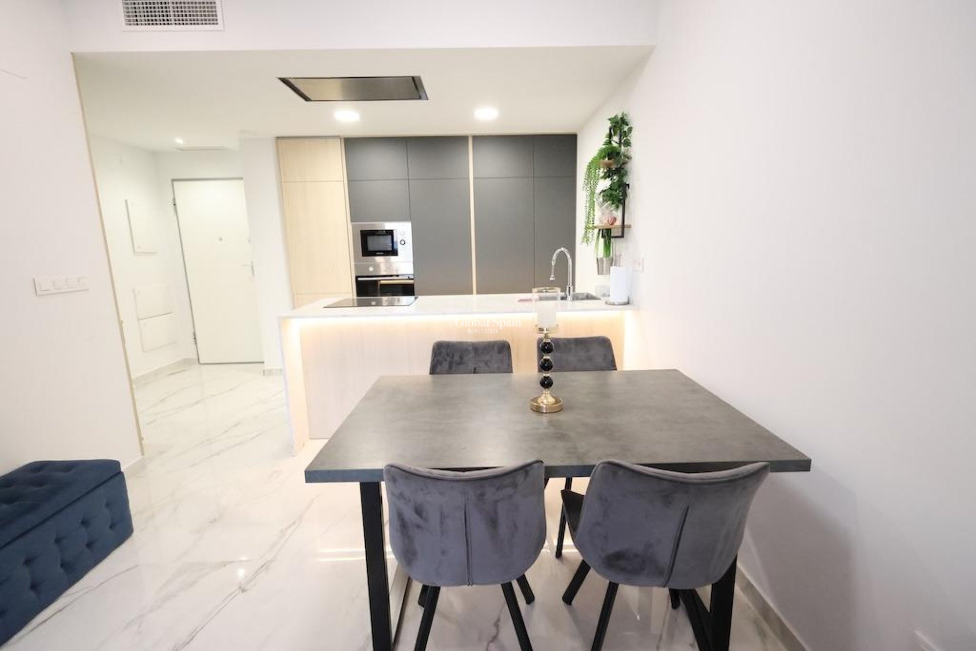 Wederverkoop - APPARTEMENT -
ORIHUELA COSTA - Costa Blanca