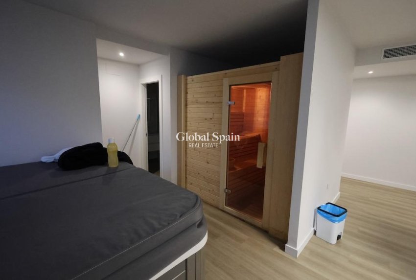 Wederverkoop - APPARTEMENT -
ORIHUELA COSTA - Costa Blanca