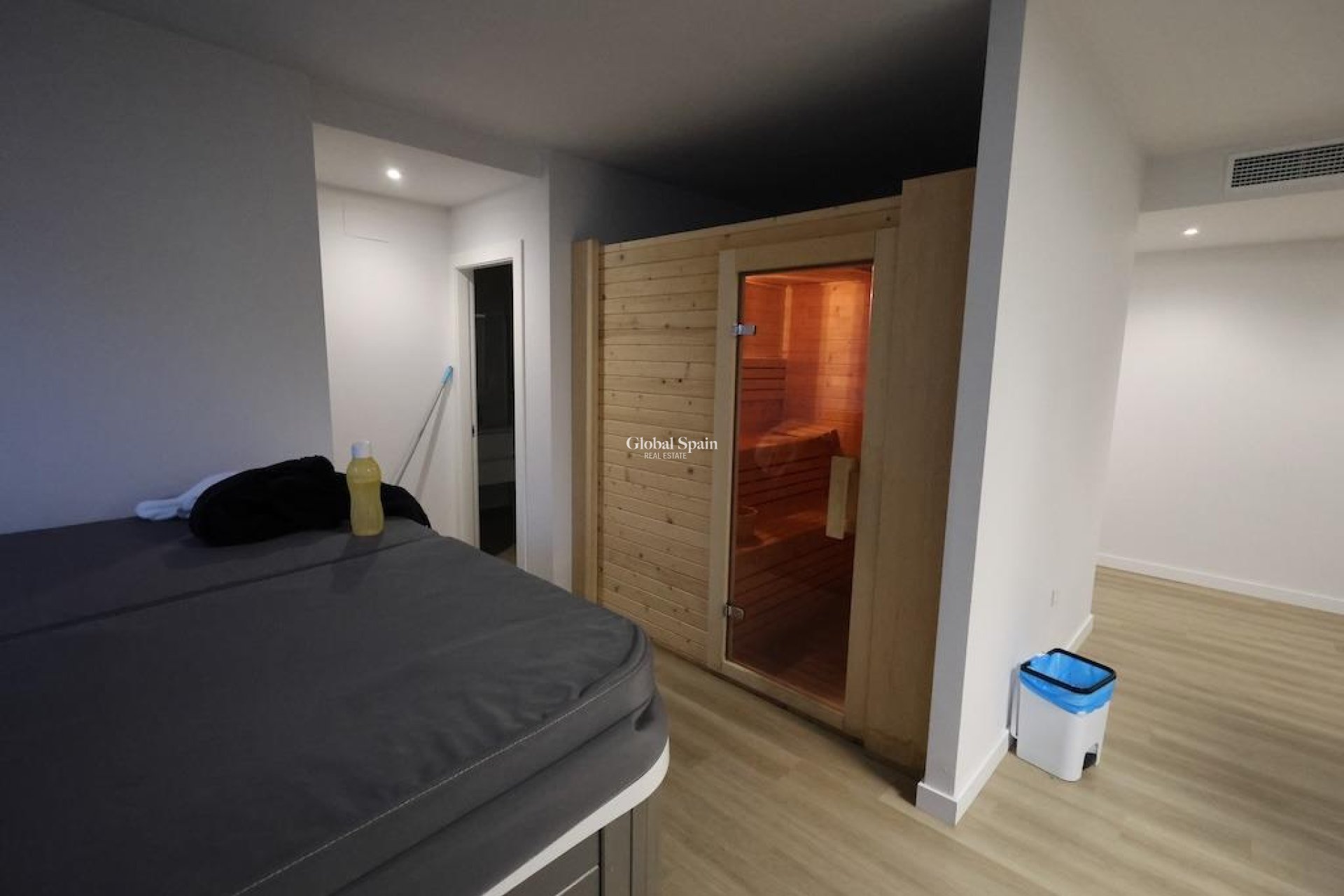 Wederverkoop - APPARTEMENT -
ORIHUELA COSTA - Costa Blanca
