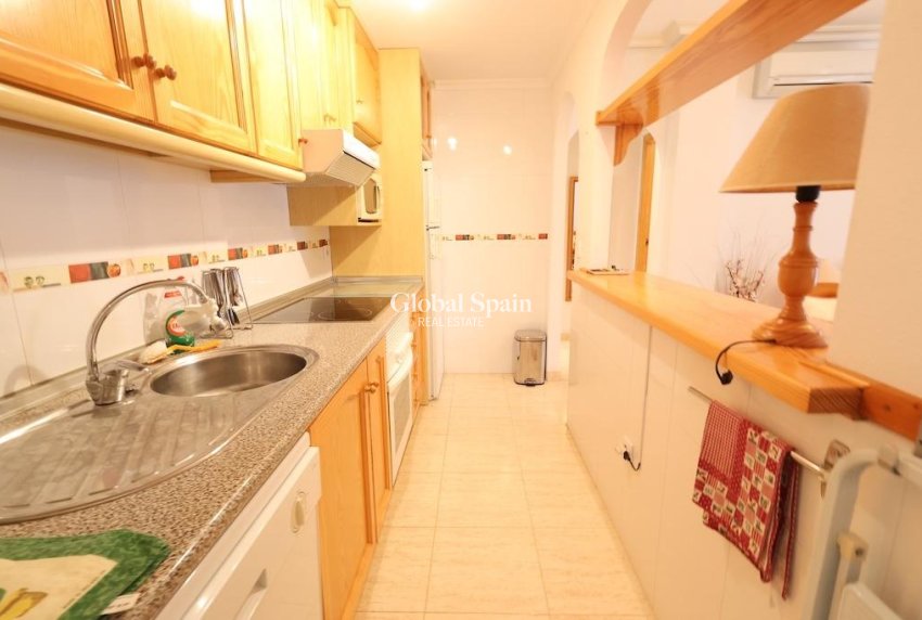 Wederverkoop - APPARTEMENT -
ORIHUELA COSTA - Costa Blanca