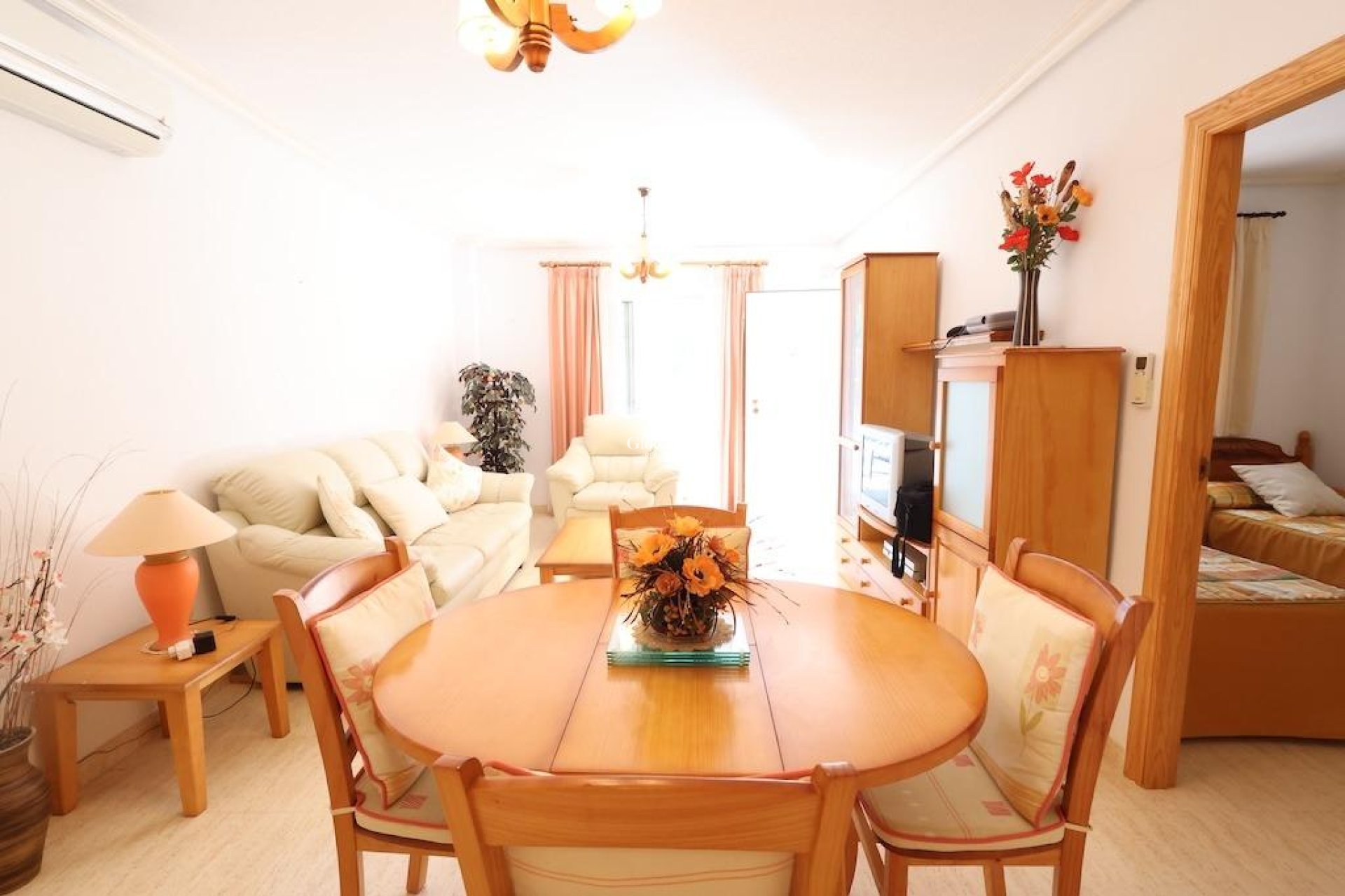 Wederverkoop - APPARTEMENT -
ORIHUELA COSTA - Costa Blanca