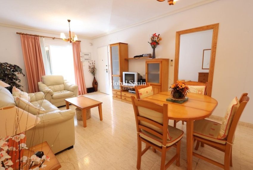 Wederverkoop - APPARTEMENT -
ORIHUELA COSTA - Costa Blanca