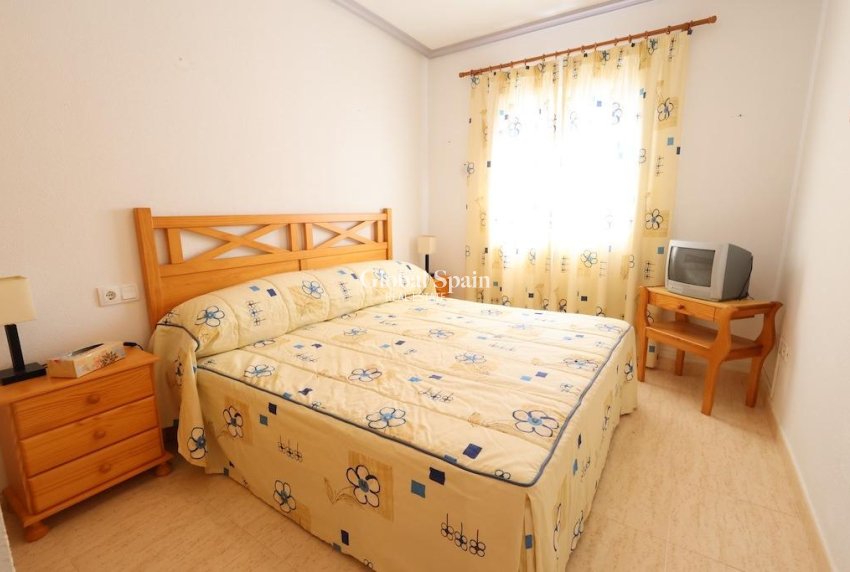Wederverkoop - APPARTEMENT -
ORIHUELA COSTA - Costa Blanca
