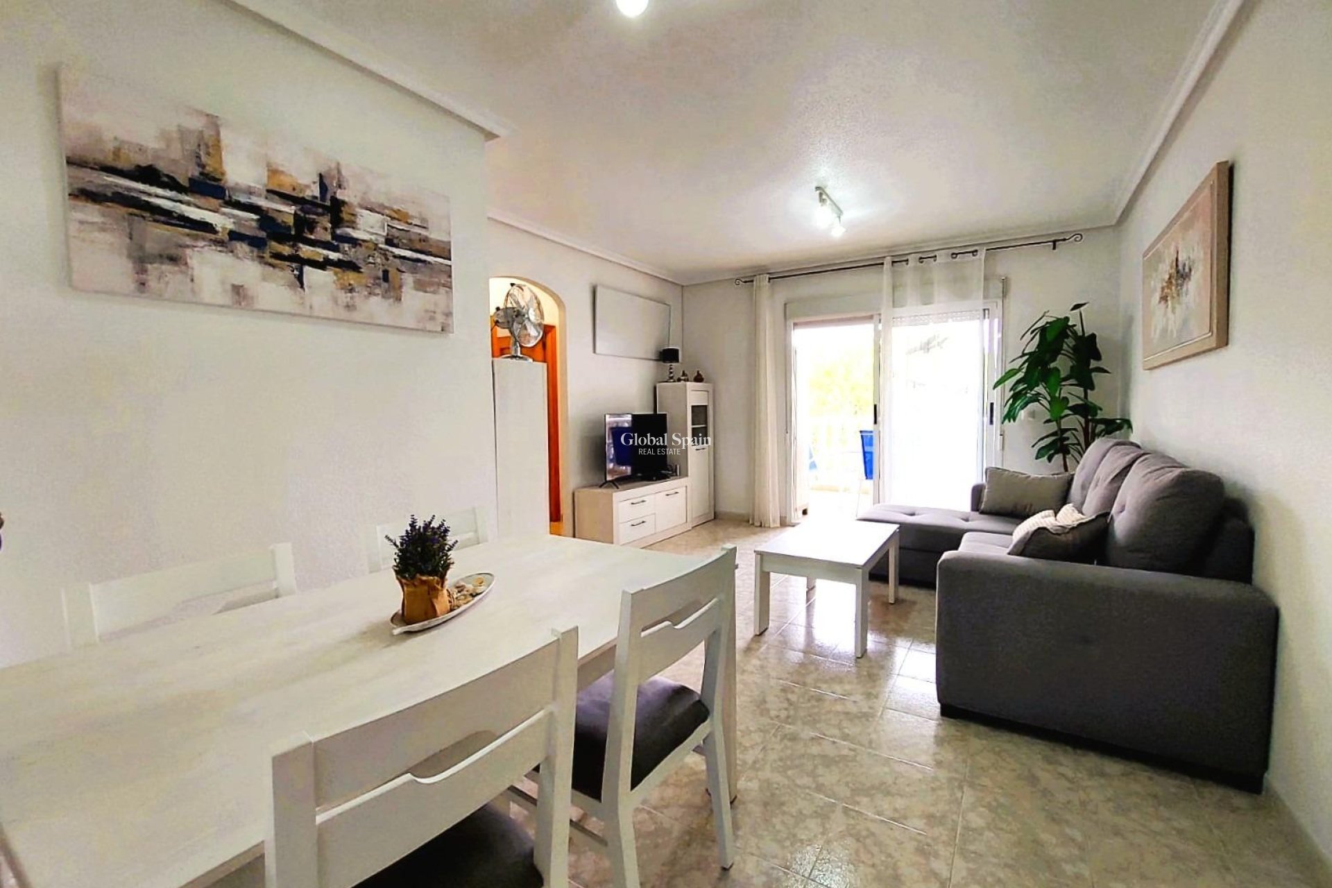 Wederverkoop - APPARTEMENT -
ORIHUELA COSTA - Costa Blanca