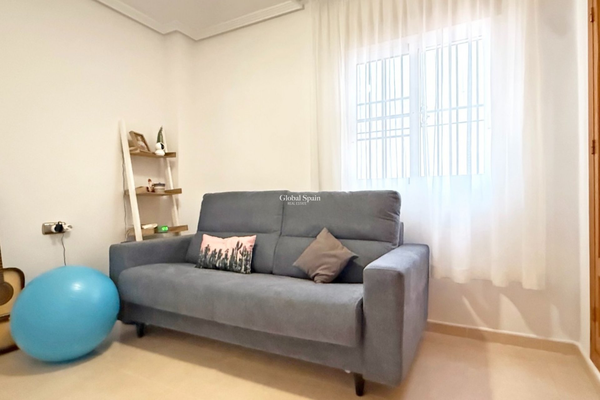 Wederverkoop - APPARTEMENT -
ORIHUELA COSTA - Costa Blanca