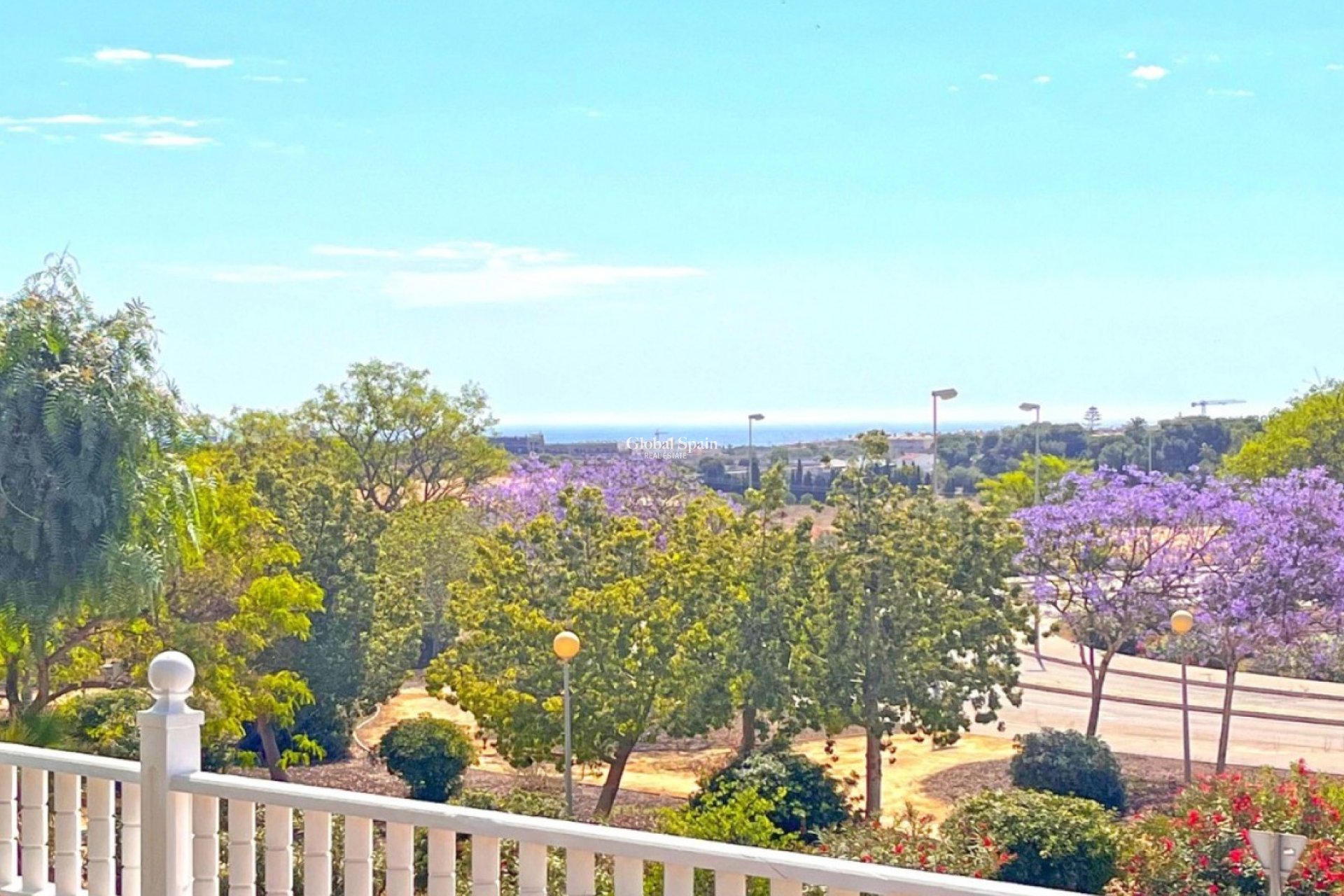 Wederverkoop - APPARTEMENT -
ORIHUELA COSTA - Costa Blanca
