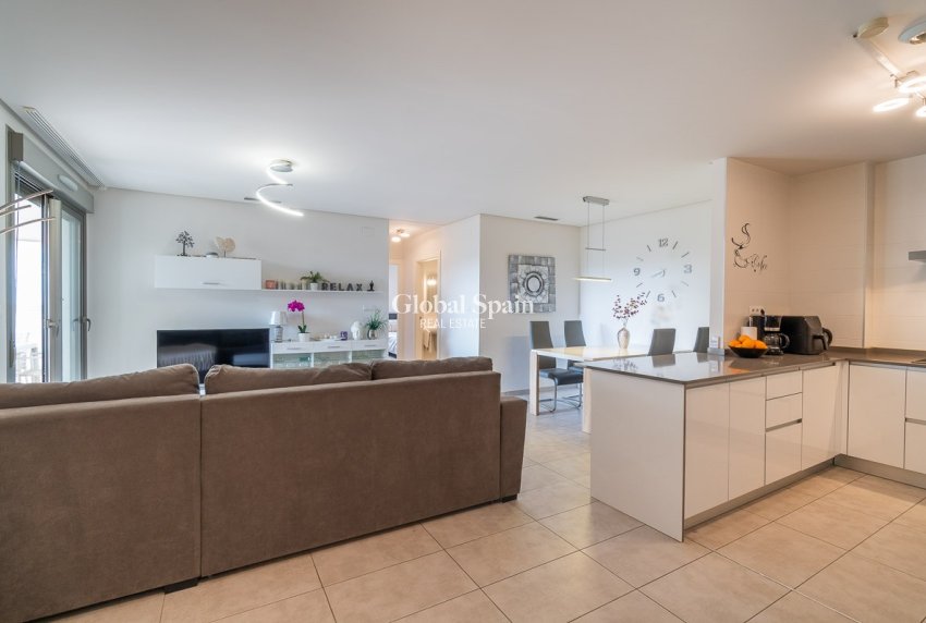 Wederverkoop - APPARTEMENT -
ORIHUELA COSTA - Costa Blanca