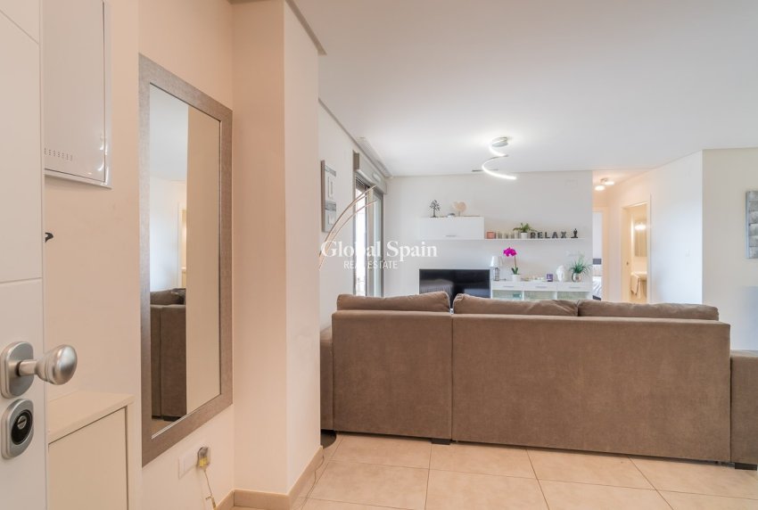 Wederverkoop - APPARTEMENT -
ORIHUELA COSTA - Costa Blanca