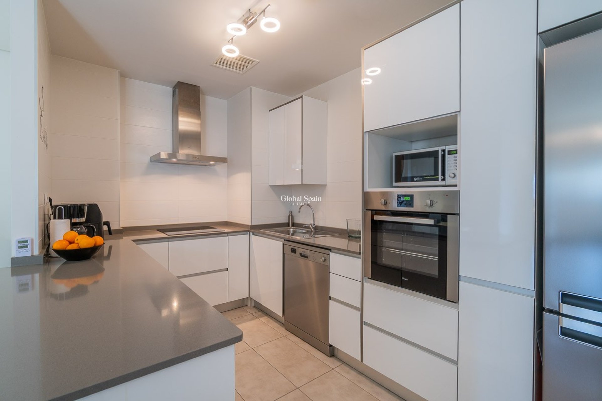 Wederverkoop - APPARTEMENT -
ORIHUELA COSTA - Costa Blanca