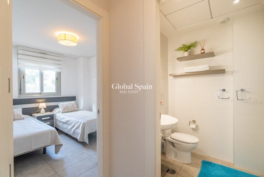 Wederverkoop - APPARTEMENT -
ORIHUELA COSTA - Costa Blanca