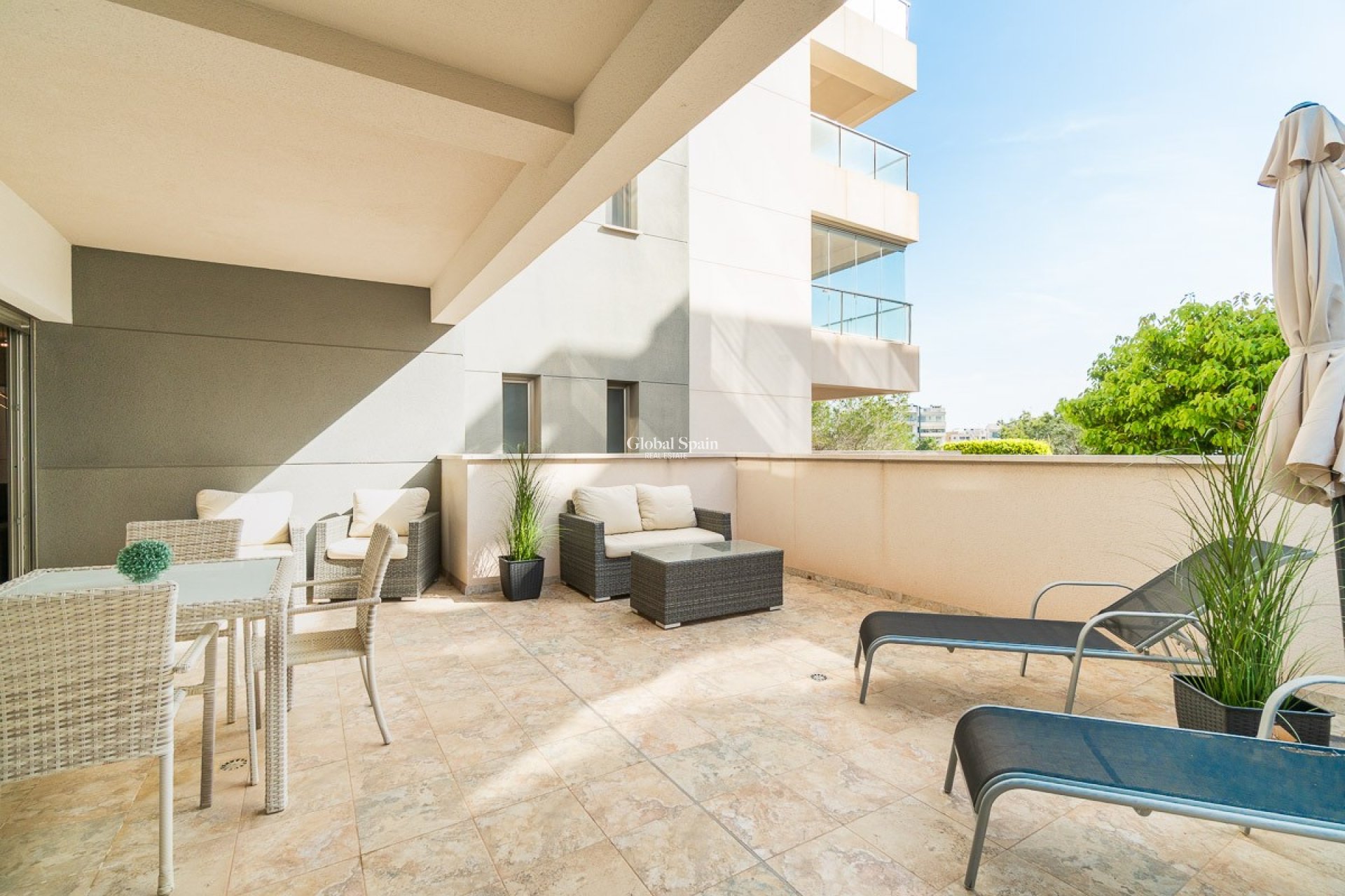 Wederverkoop - APPARTEMENT -
ORIHUELA COSTA - Costa Blanca