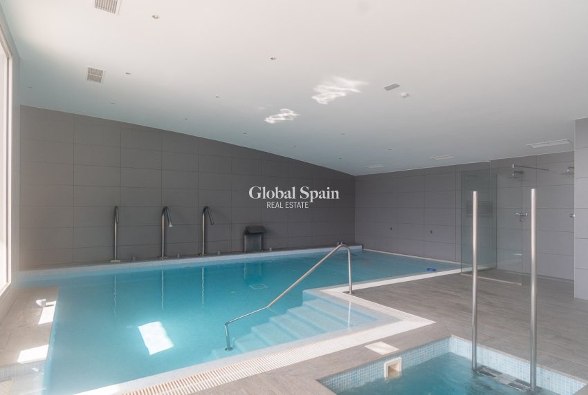 Wederverkoop - APPARTEMENT -
ORIHUELA COSTA - Costa Blanca