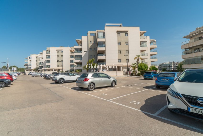 Wederverkoop - APPARTEMENT -
ORIHUELA COSTA - Costa Blanca