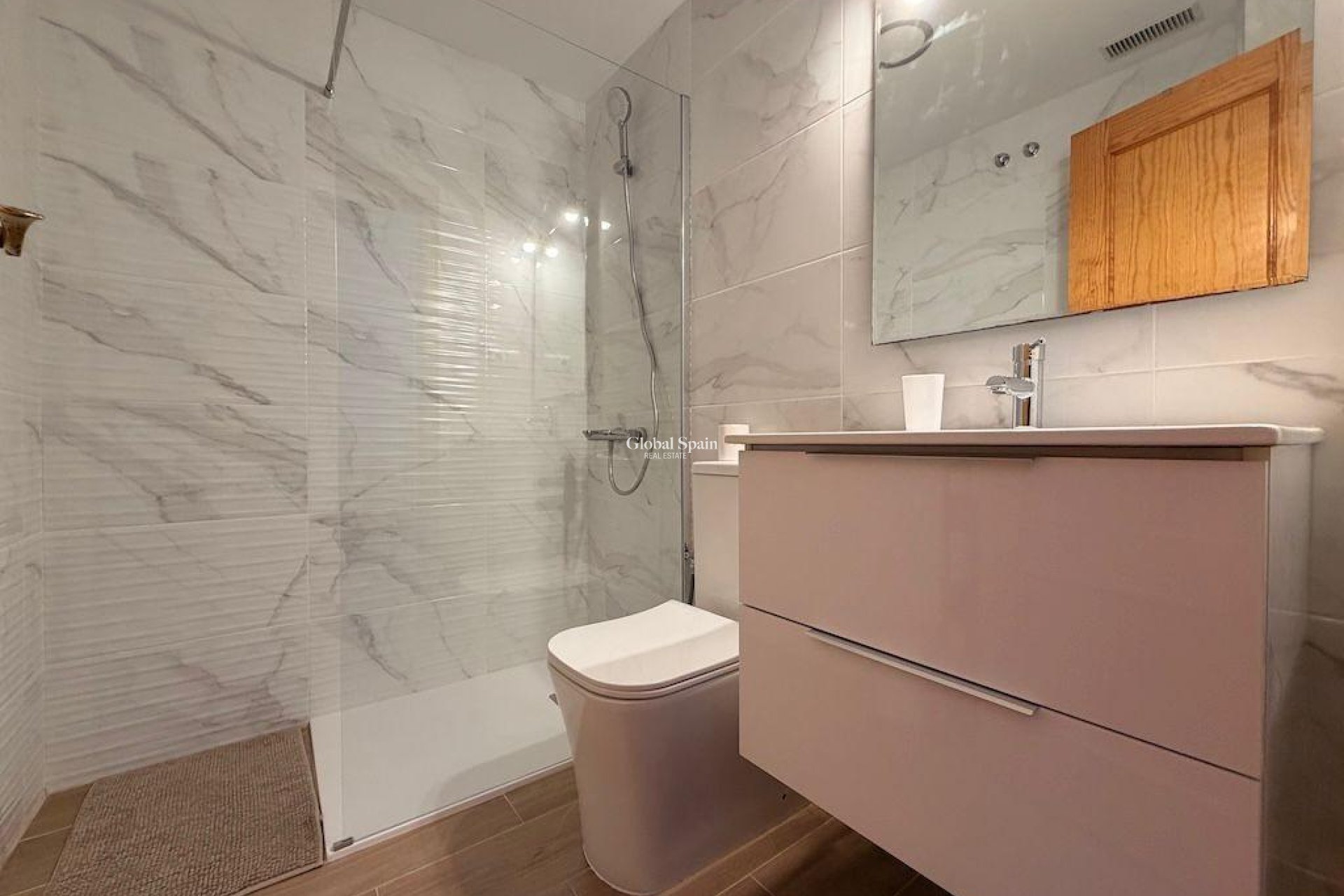 Wederverkoop - APPARTEMENT -
ORIHUELA COSTA - Costa Blanca