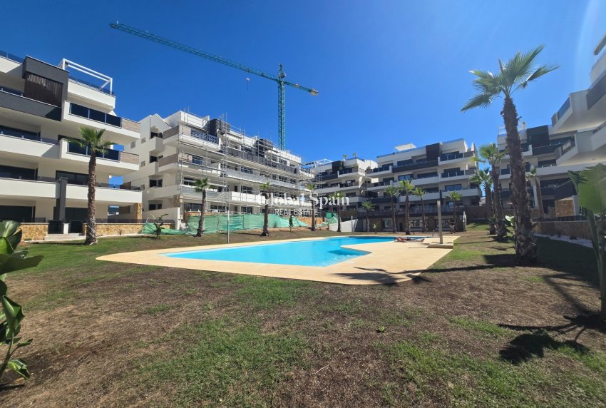 Wederverkoop - APPARTEMENT -
ORIHUELA COSTA - Costa Blanca