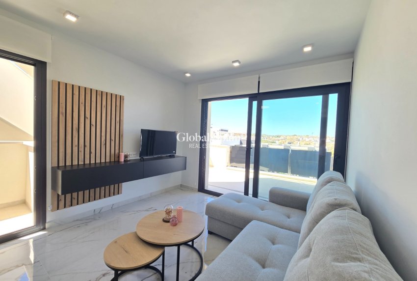 Wederverkoop - APPARTEMENT -
ORIHUELA COSTA - Costa Blanca