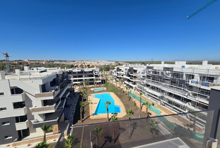 Wederverkoop - APPARTEMENT -
ORIHUELA COSTA - Costa Blanca