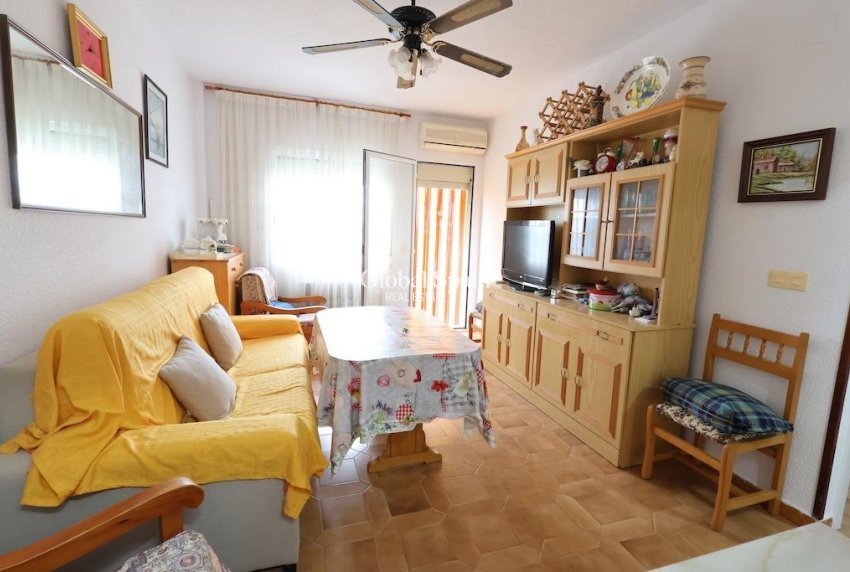 Wederverkoop - APPARTEMENT -
ORIHUELA COSTA - Costa Blanca