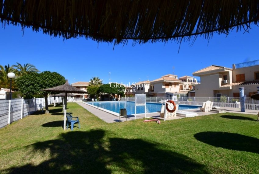 Wederverkoop - APPARTEMENT -
ORIHUELA COSTA - Costa Blanca