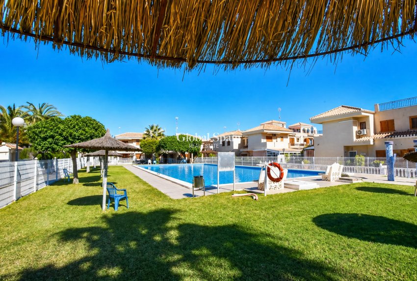 Wederverkoop - APPARTEMENT -
ORIHUELA COSTA - Costa Blanca