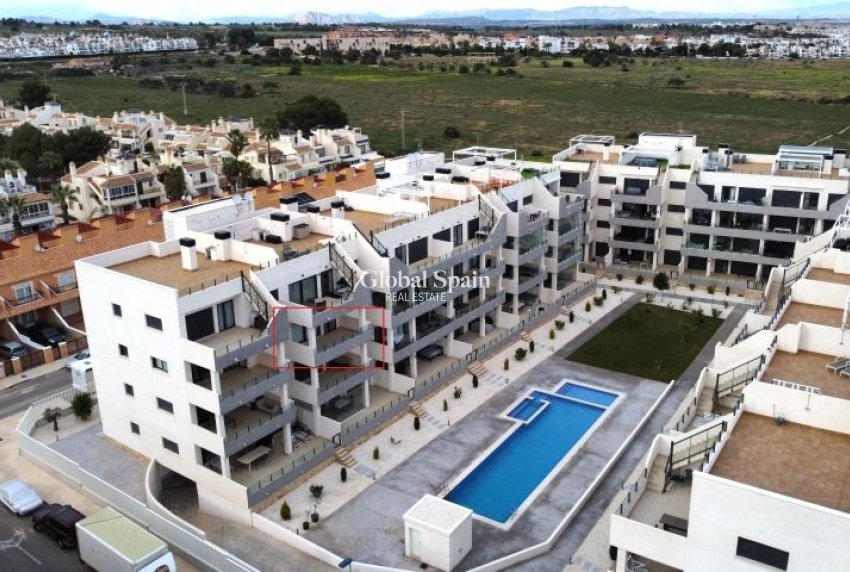 Wederverkoop - APPARTEMENT -
ORIHUELA COSTA - Costa Blanca