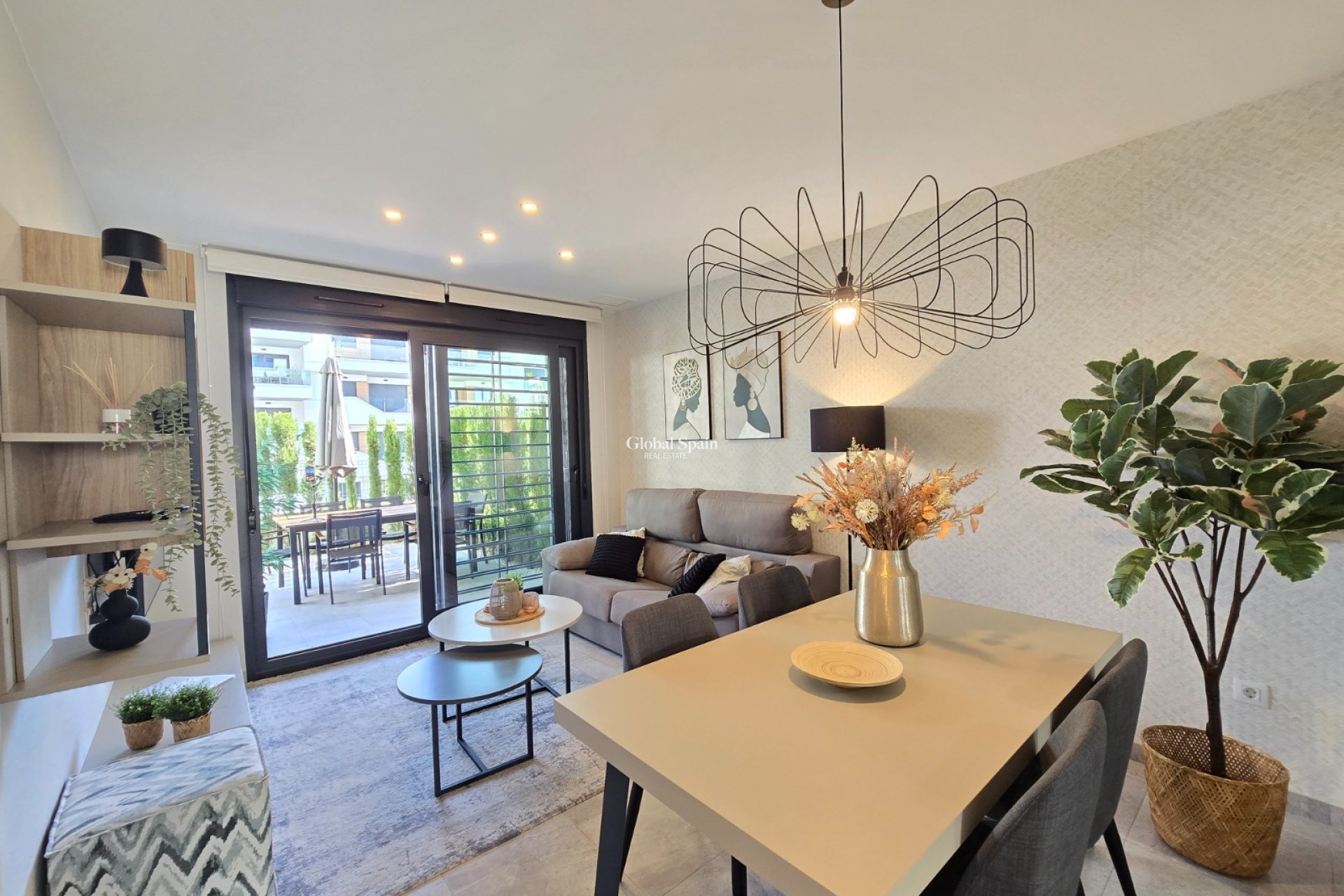 Wederverkoop - APPARTEMENT -
ORIHUELA COSTA - Costa Blanca