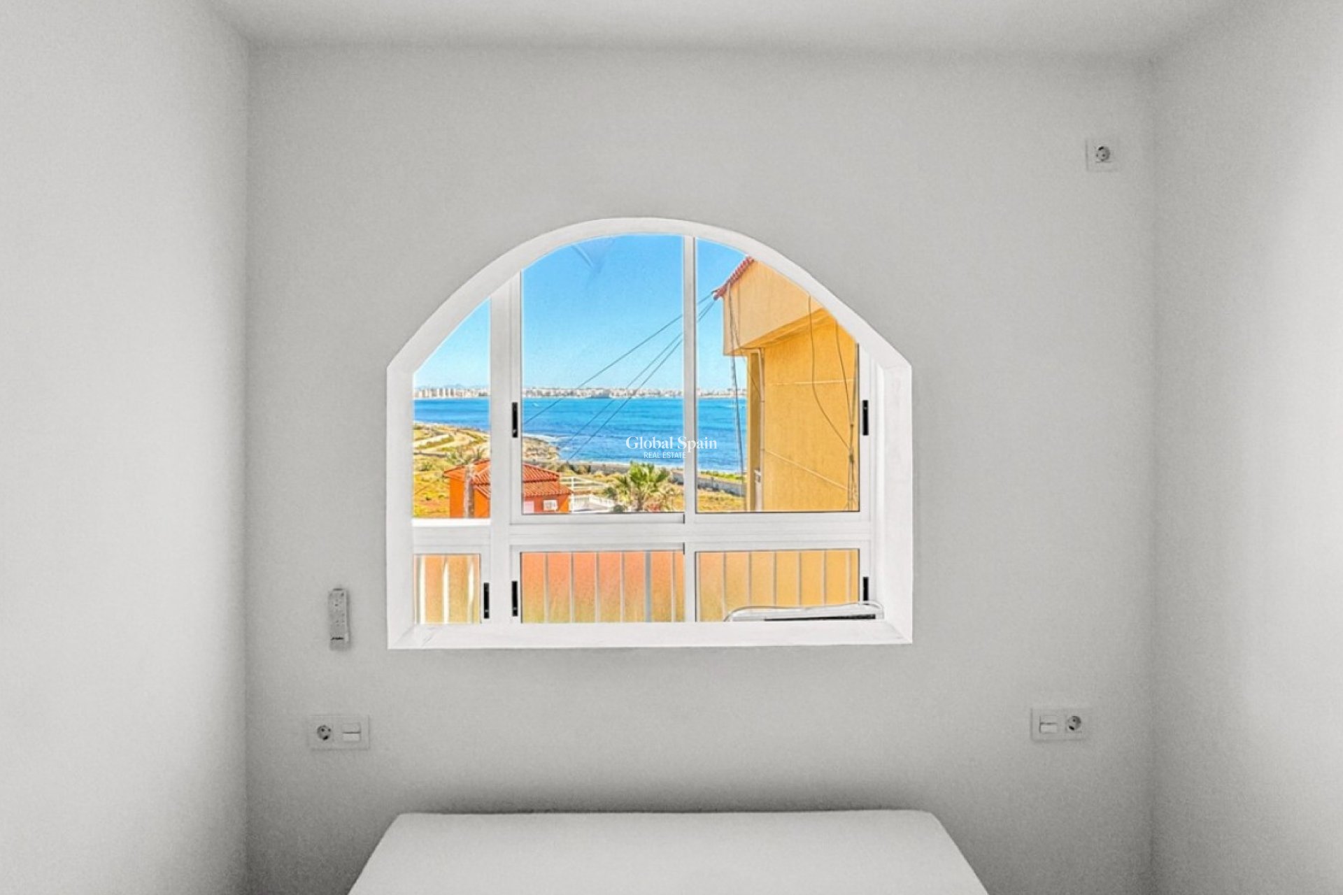 Wederverkoop - APPARTEMENT -
ORIHUELA COSTA - Costa Blanca