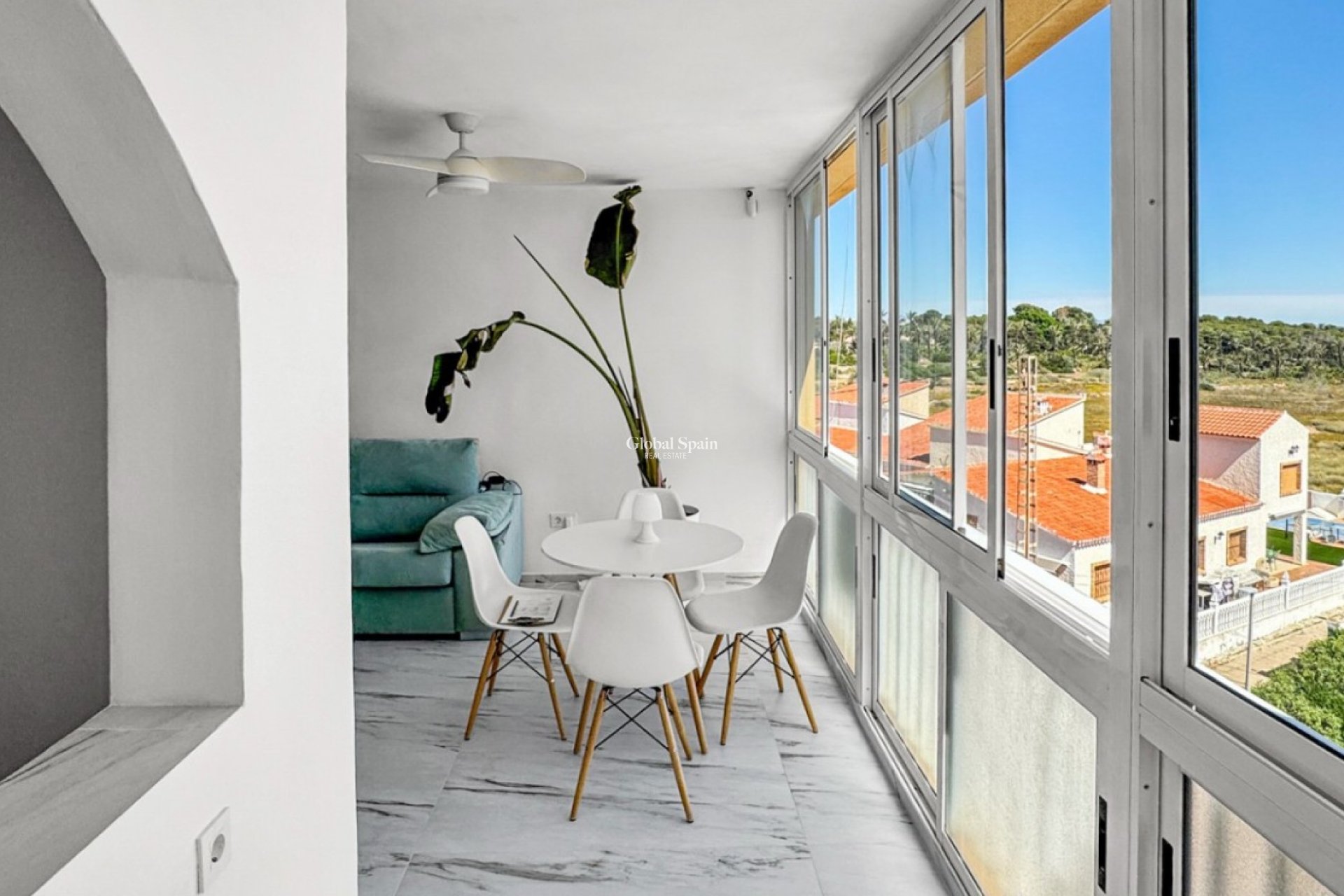 Wederverkoop - APPARTEMENT -
ORIHUELA COSTA - Costa Blanca