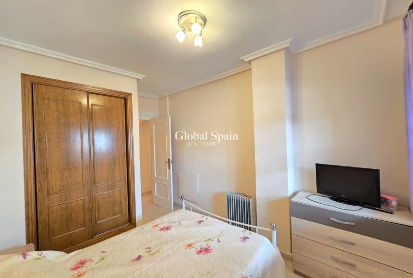 Wederverkoop - APPARTEMENT -
ORIHUELA COSTA - Costa Blanca