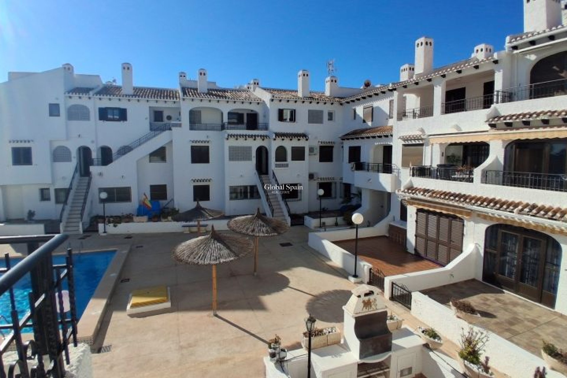 Wederverkoop - APPARTEMENT -
ORIHUELA COSTA - Costa Blanca