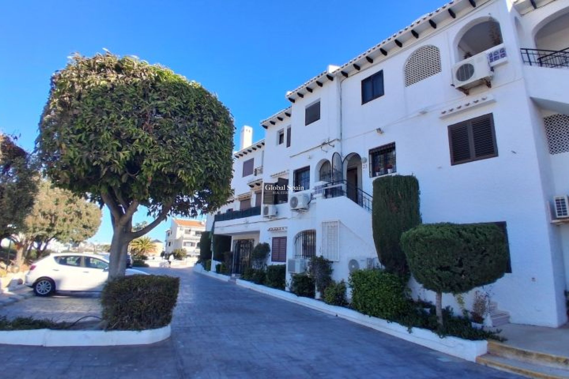 Wederverkoop - APPARTEMENT -
ORIHUELA COSTA - Costa Blanca