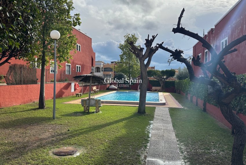 Wederverkoop - APPARTEMENT -
ORIHUELA COSTA - Costa Blanca