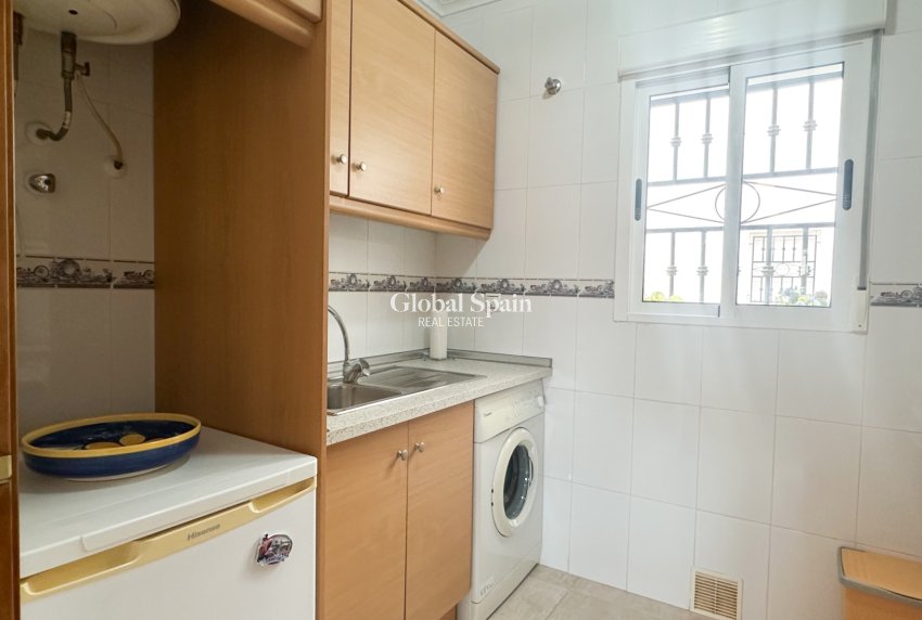 Wederverkoop - APPARTEMENT -
ORIHUELA COSTA - Costa Blanca