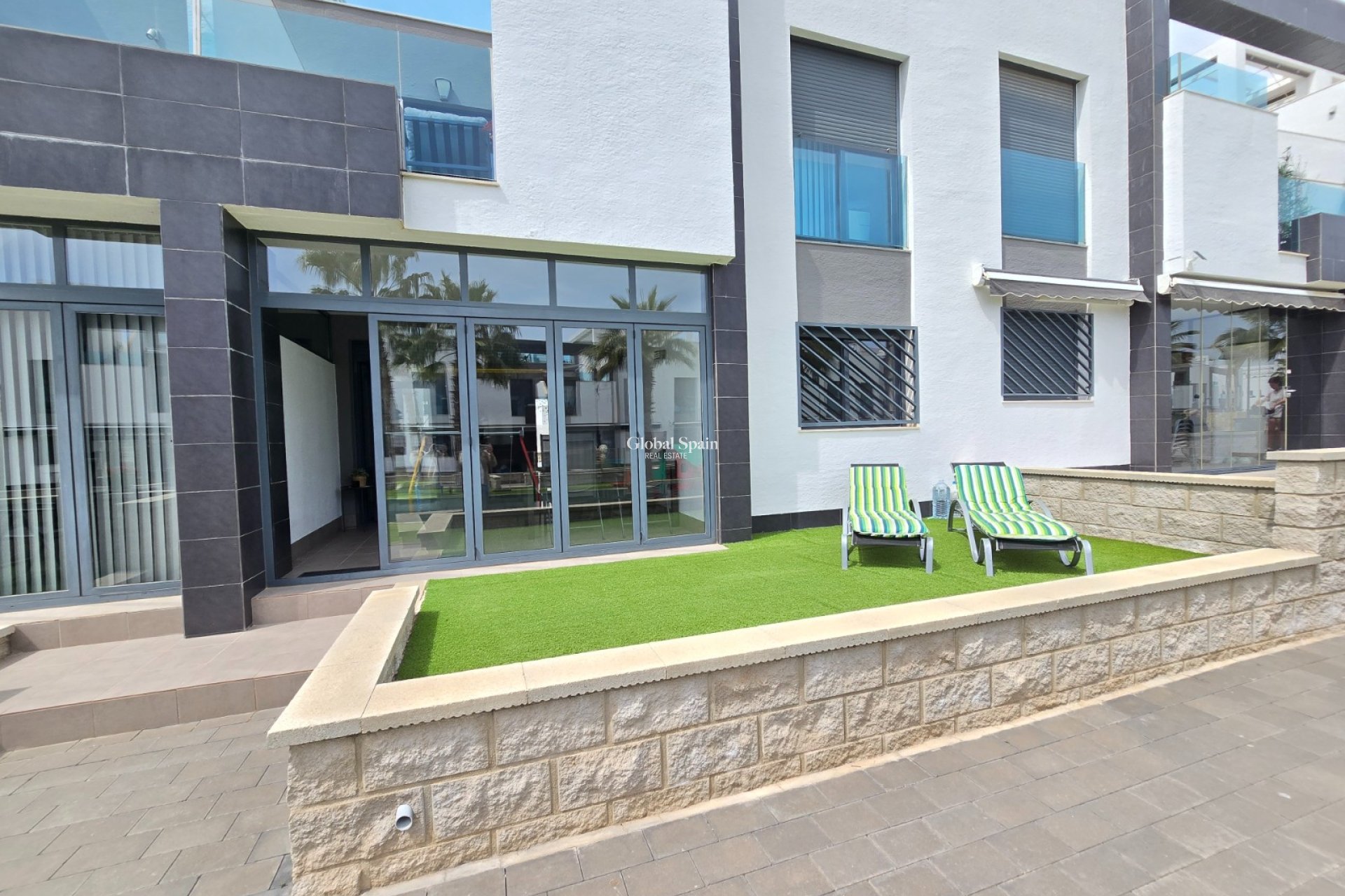 Wederverkoop - APPARTEMENT -
ORIHUELA COSTA - Costa Blanca