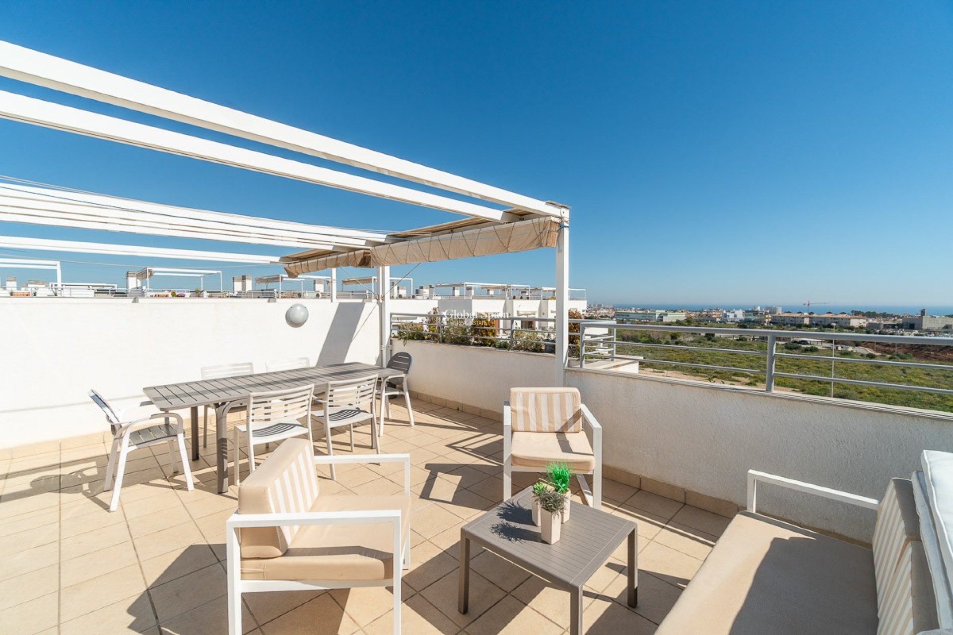 Wederverkoop - APPARTEMENT -
ORIHUELA COSTA - Costa Blanca