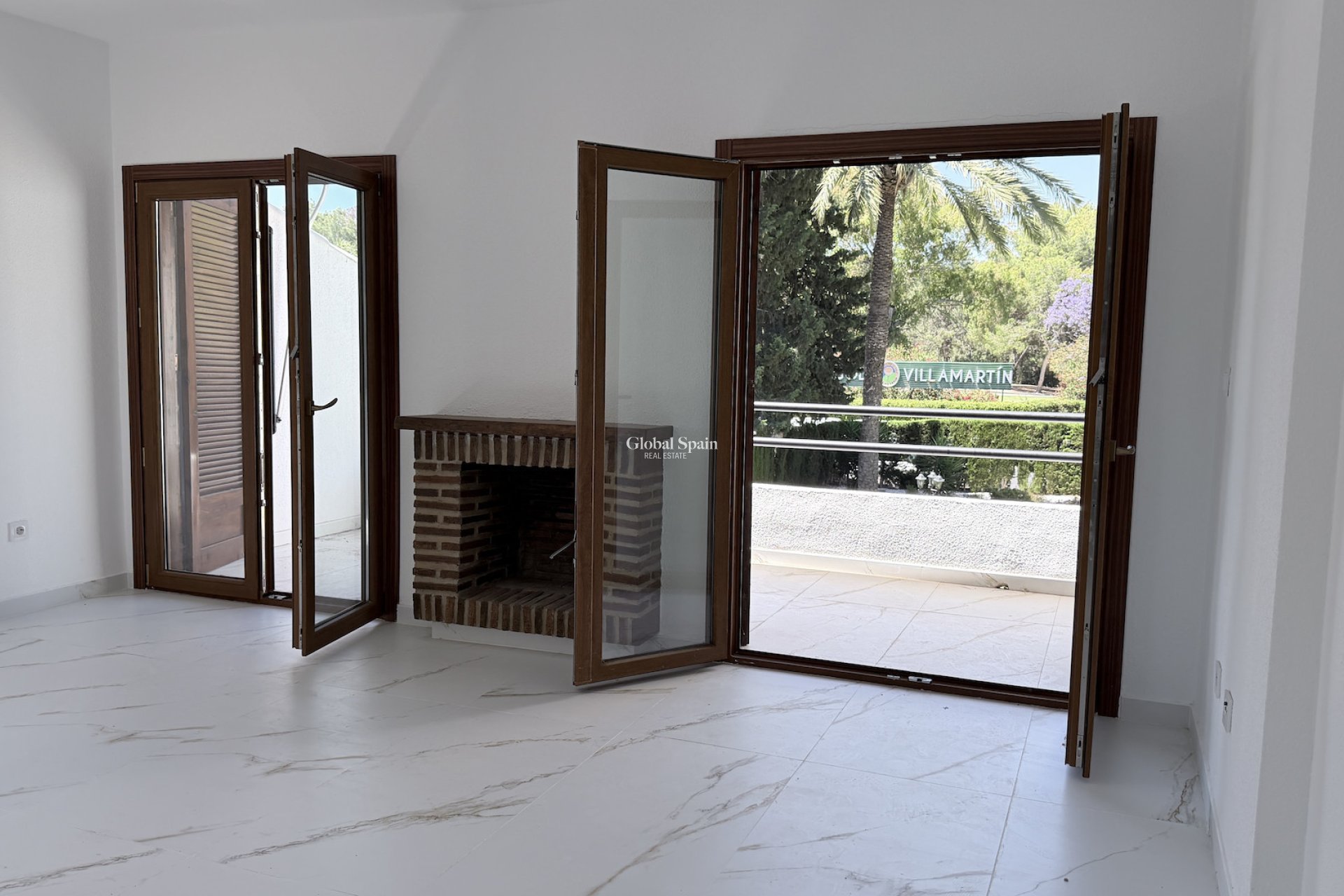 Wederverkoop - APPARTEMENT -
ORIHUELA COSTA - Costa Blanca