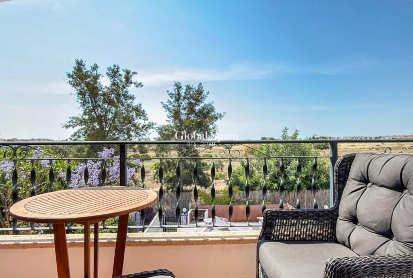 Wederverkoop - APPARTEMENT -
ORIHUELA COSTA - Costa Blanca