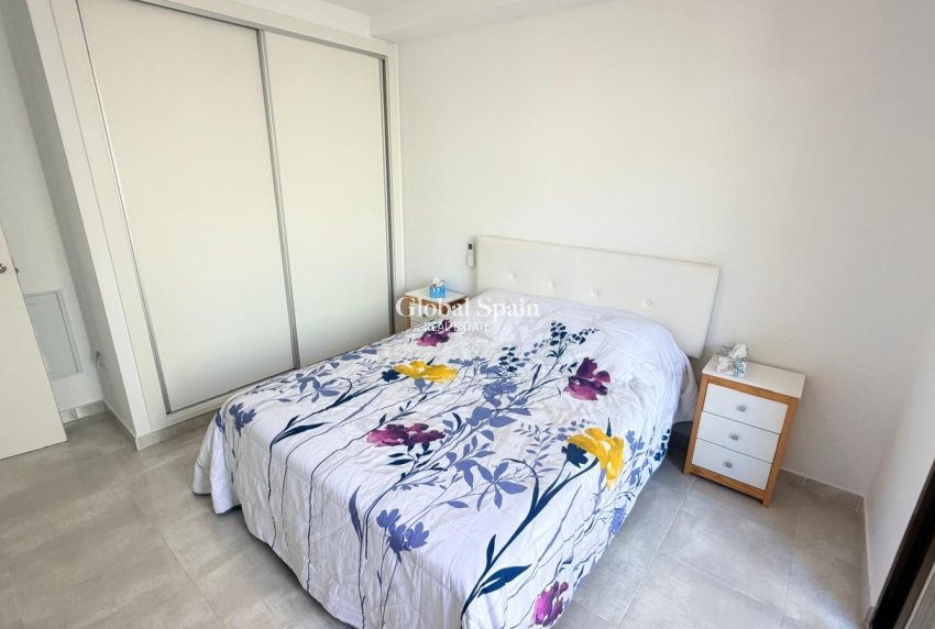 Wederverkoop - APPARTEMENT -
ORIHUELA COSTA - Costa Blanca