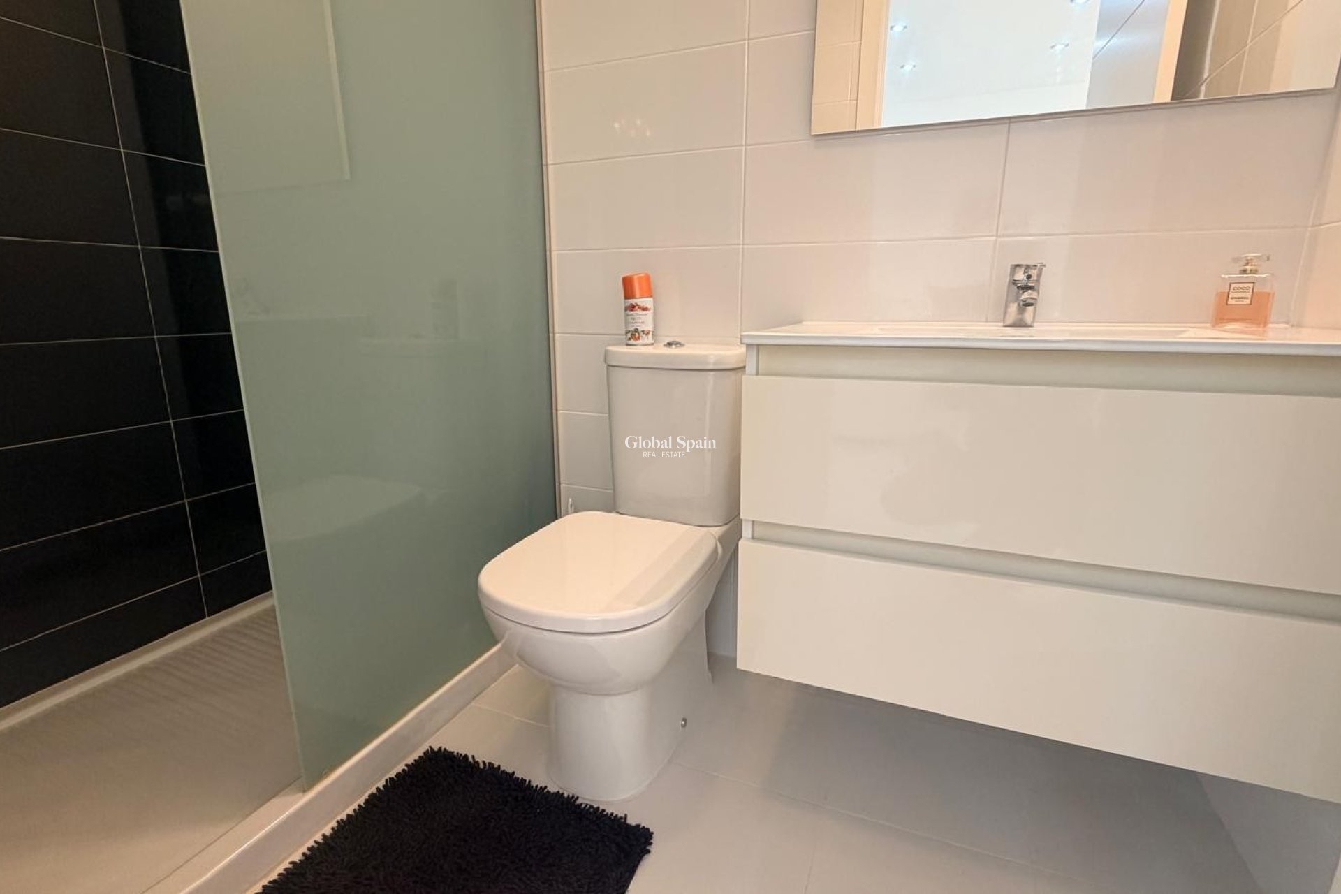 Wederverkoop - APPARTEMENT -
ORIHUELA COSTA - Costa Blanca