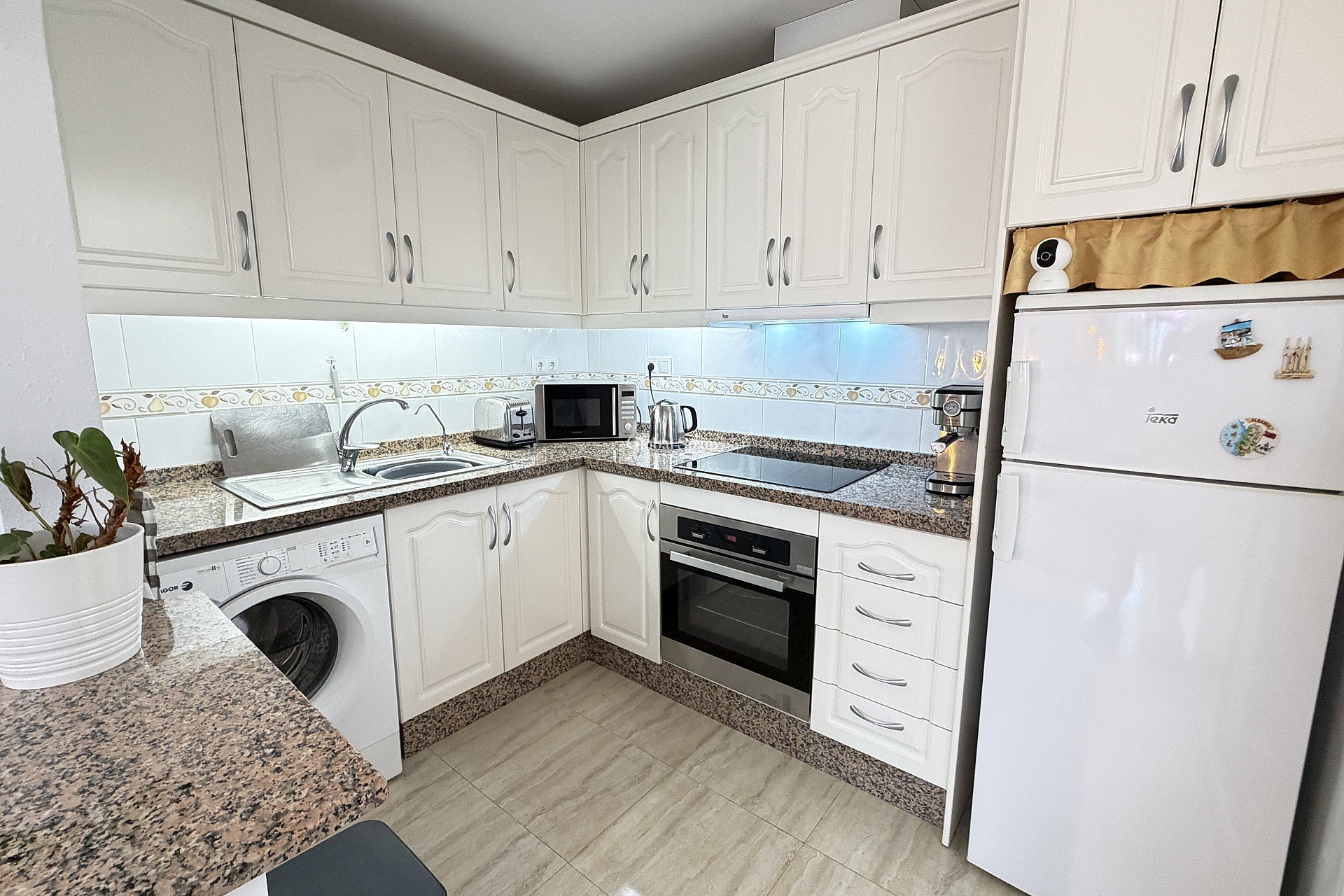 Wederverkoop - APPARTEMENT -
ORIHUELA COSTA - Costa Blanca
