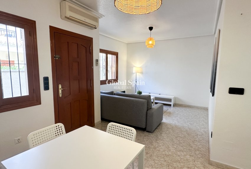 Wederverkoop - APPARTEMENT -
ORIHUELA COSTA - Costa Blanca