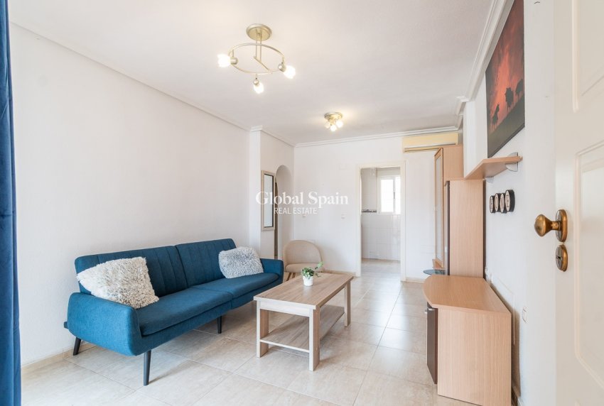 Wederverkoop - APPARTEMENT -
ORIHUELA COSTA - Costa Blanca