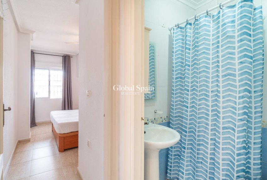 Wederverkoop - APPARTEMENT -
ORIHUELA COSTA - Costa Blanca