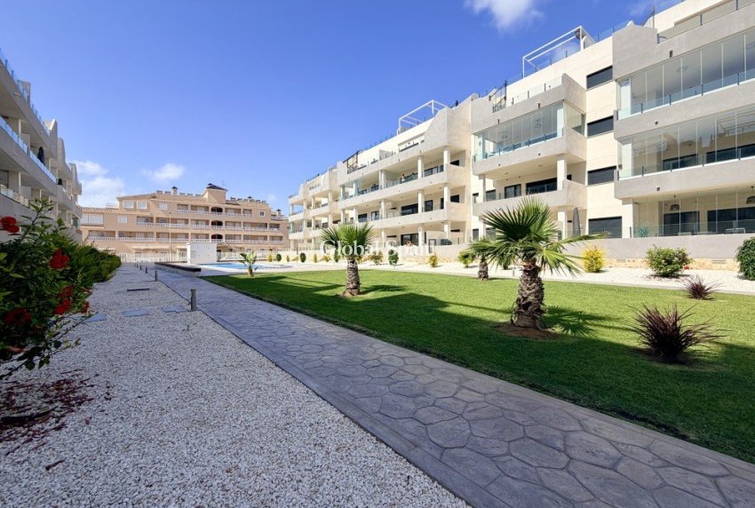 Wederverkoop - APPARTEMENT -
ORIHUELA COSTA - Costa Blanca